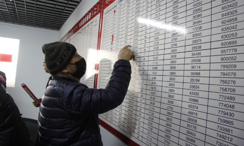 人山人海，瘋狂搶購(gòu)丨直擊龍港·育德園開盤火爆現(xiàn)場(chǎng)！