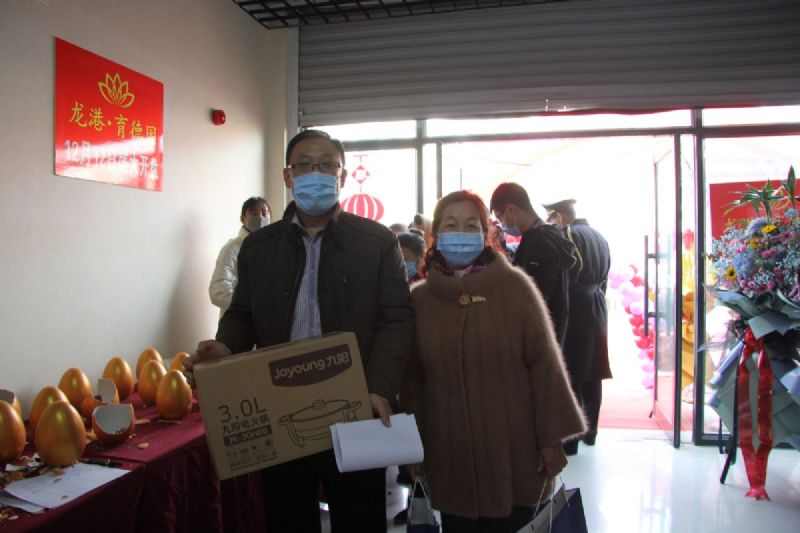 人山人海，瘋狂搶購(gòu)丨直擊龍港·育德園開盤火爆現(xiàn)場(chǎng)！